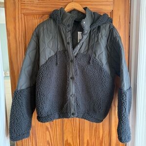 NWT | PacSun Black Quilted Sherpa Jacket